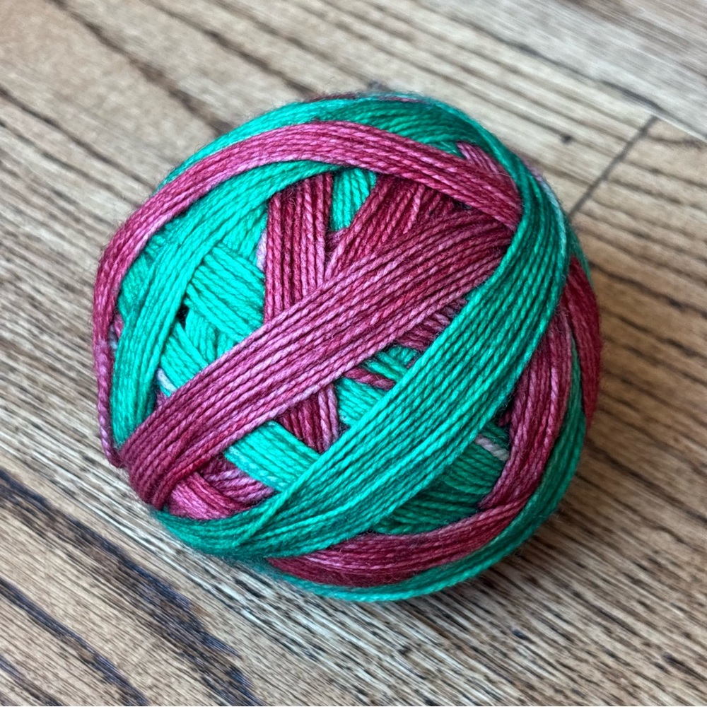 Yarn Wool Blend Fingering Self Striping Sock Red Green Knitting Crochet Holiday